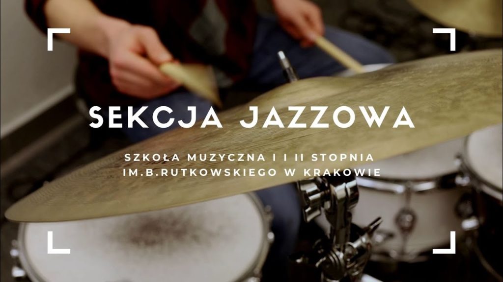 Miniatura filmu przedstawiająca perkusję i napis: sekcja jazzowa